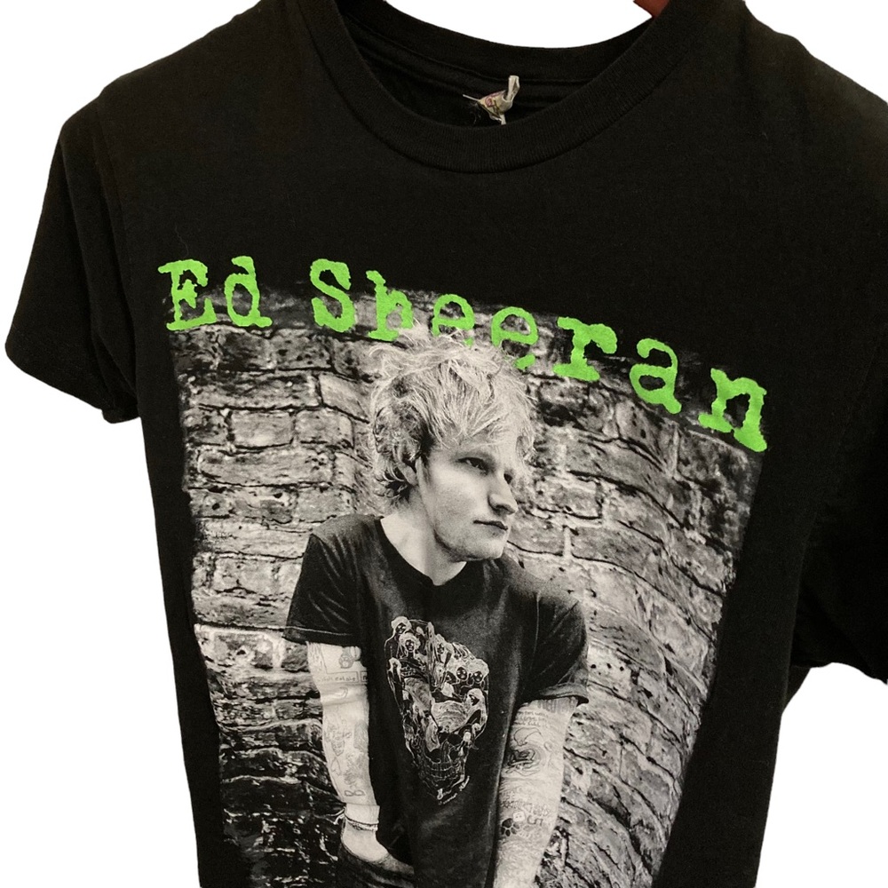 Ed Sheeran Tee Small